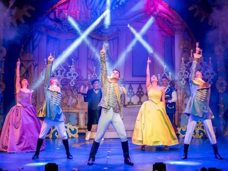 Review: Cinderella at the Stafford&nbsp;Gatehouse